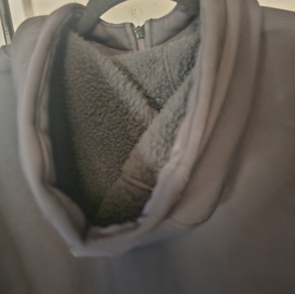 SUPREME Windstopper Jacket - Picture 12 of 12